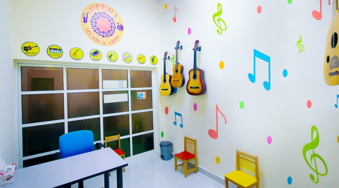 Little Mozarts with wall art new creativehomenursery